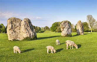 Bath, Avebury and Lacock Village Tour from London