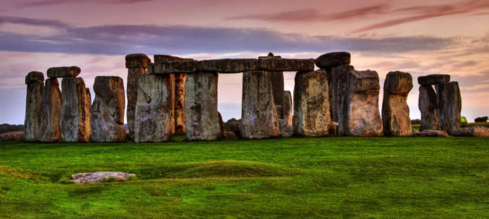 Stonehenge and Bath Tour from London