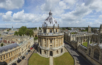 Oxford and Traditional Cotswold Villages Tour from London